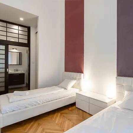 Apartament Bright Two-bedroom By The New York Palace Budapeszt