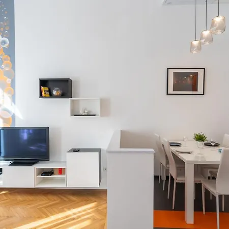 Apartamento Bright Two-bedroom By The New York Palace