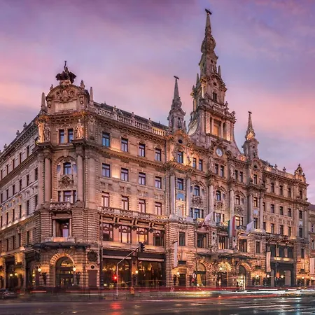 Apartamento Bright Two-bedroom By The New York Palace *